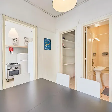 Modern & Center Guest house