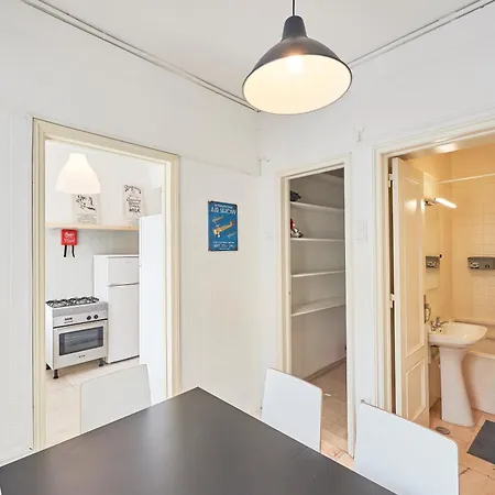 Guest house Modern & Center *