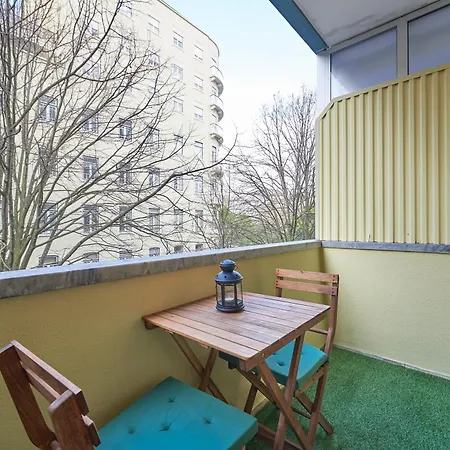 Modern & Center Guest house *