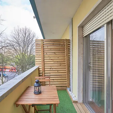 Modern & Center Guest house